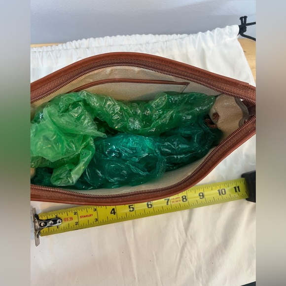 Vintage Dooney and Bourke Large British Brown and Tan Cosmetic Bag AWL - Picture 14 of 14